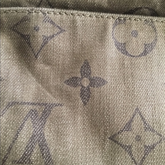 Louis Vuitton runway bag Marc Jacob’s designed - Picture 3 of 6